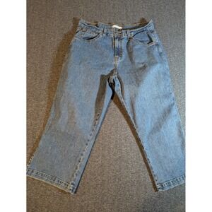 Levis Women's Classic Capris Denim Jean Size 16